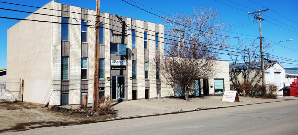 Cushman and Wakefield Saskatoon Commercial Real Estate For Sale Office building 20 36th Street East
