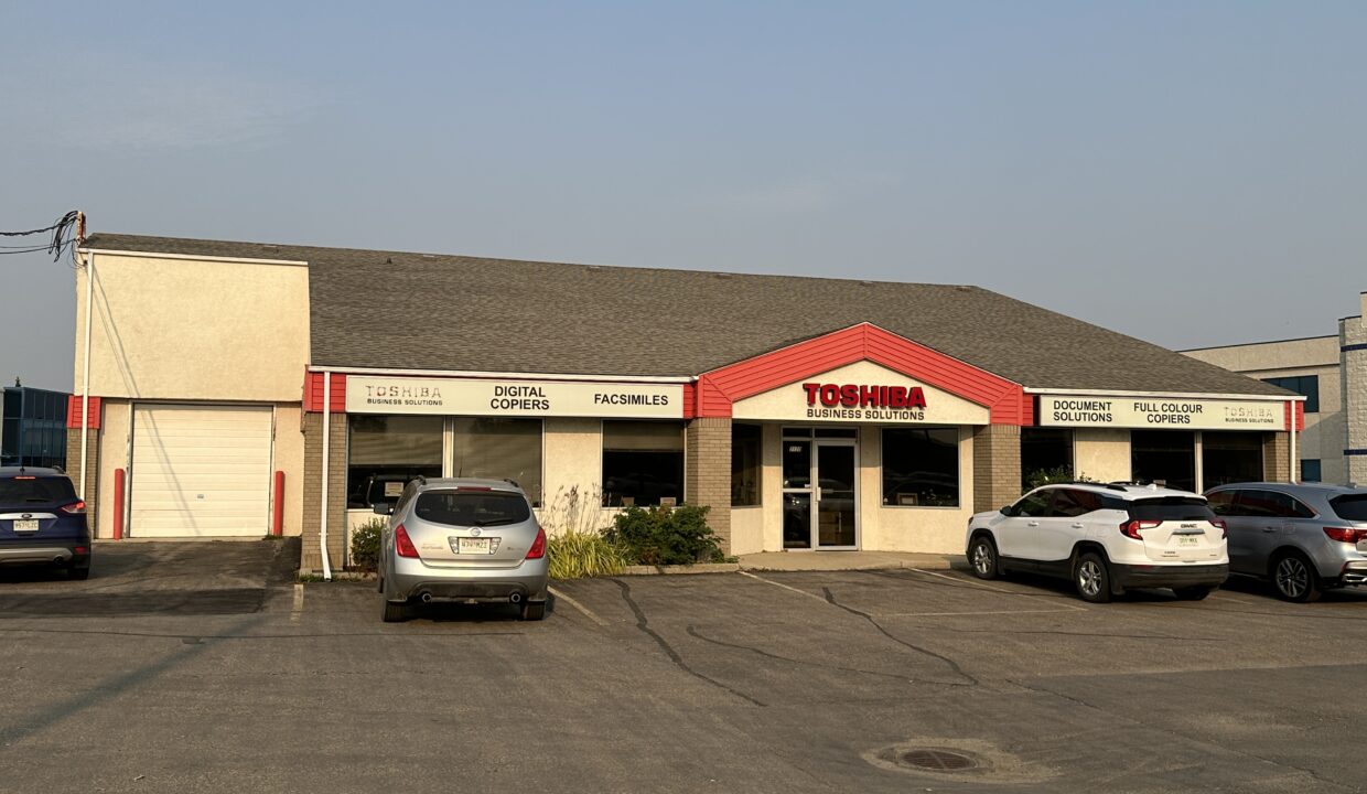 Cushman and Wakefield Saskatoon Commercial Real Estate Industrial Office for lease 2120 Airport Drive
