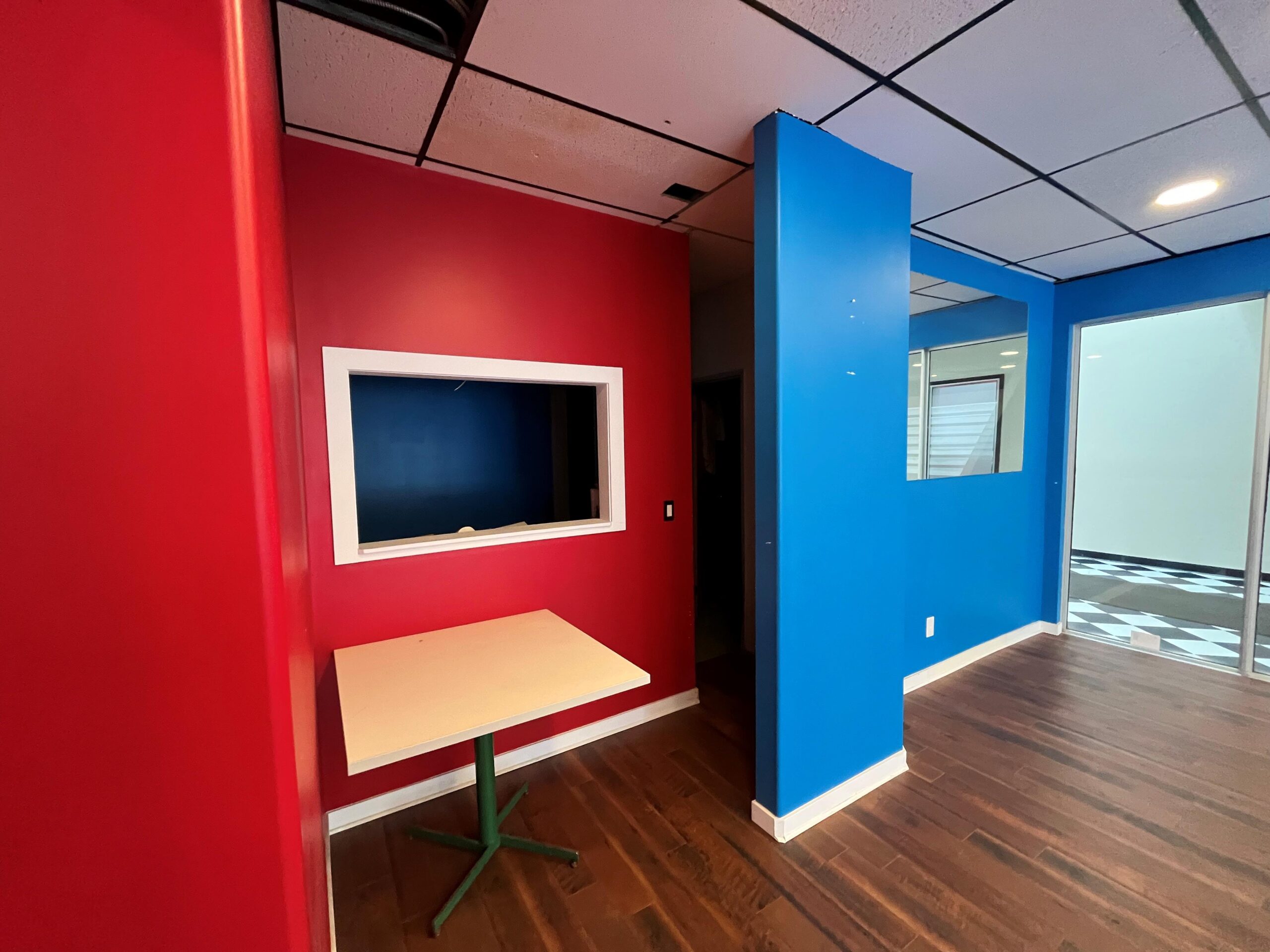 Cushman and Wakefield Saskatoon Commercial Real Estate For Lease retail unit downtown saskatoon 136 2nd Avenue S