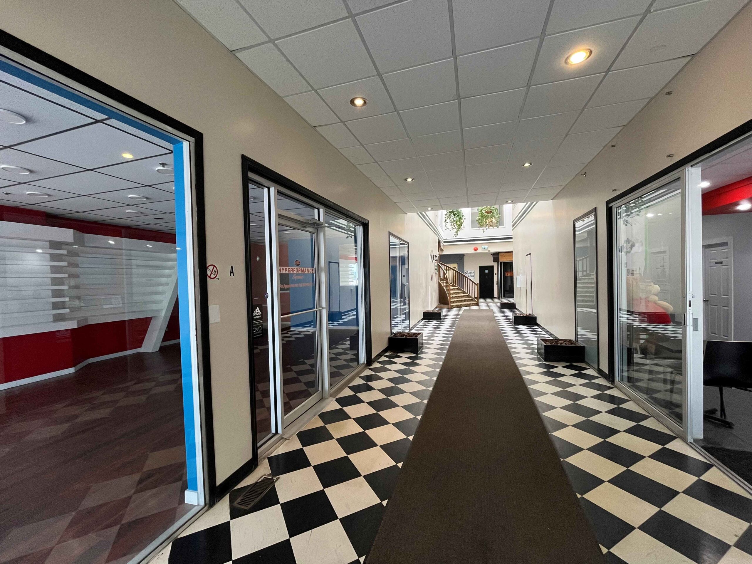 Cushman and Wakefield Saskatoon Commercial Real Estate For Lease retail unit downtown saskatoon 136 2nd Avenue S