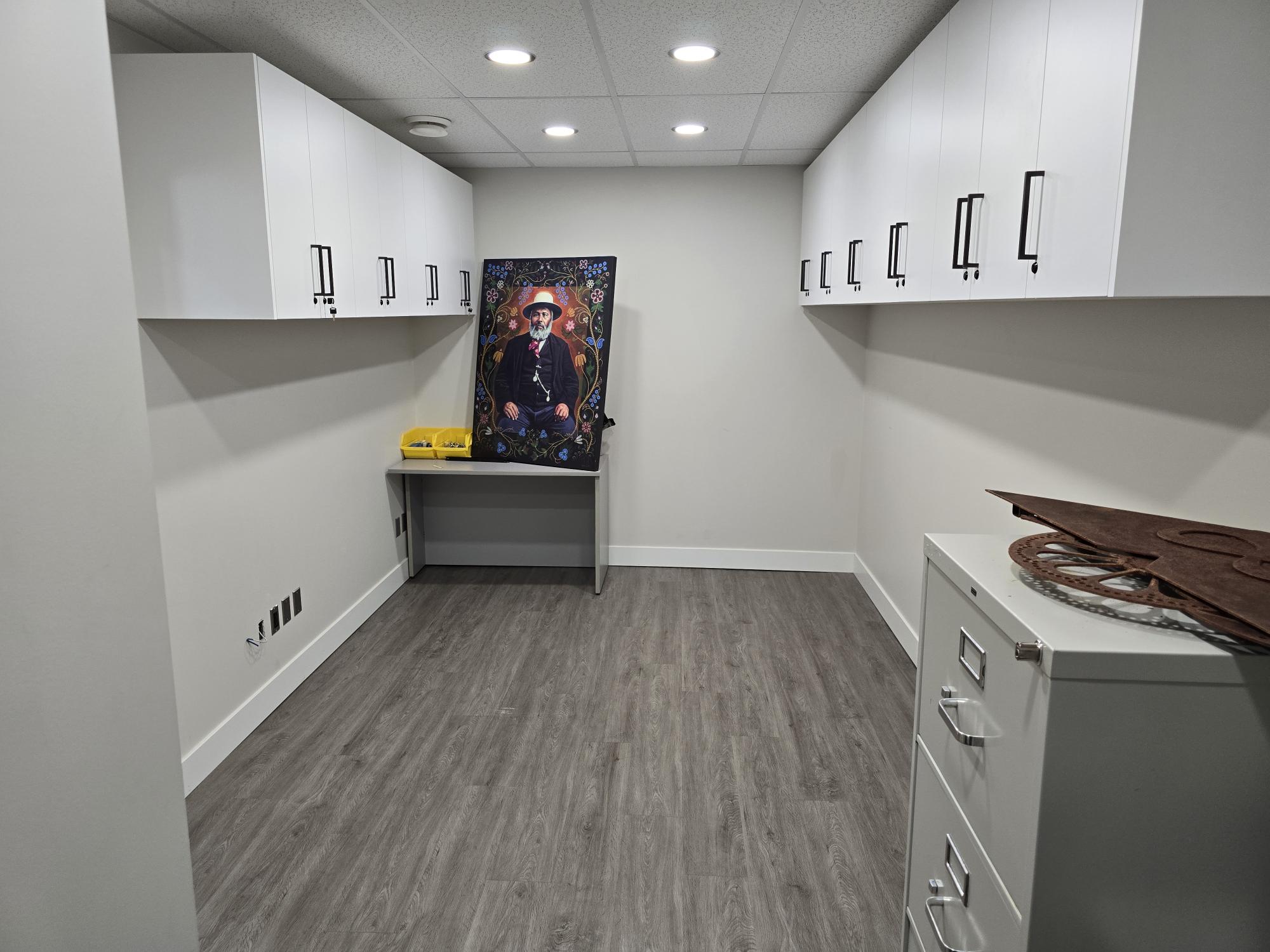 Cushman and Wakefield Saskatoon Commercial Real Estate Office For Sale, Single tenant office building, airport industrial area, 237 Robin Crescent